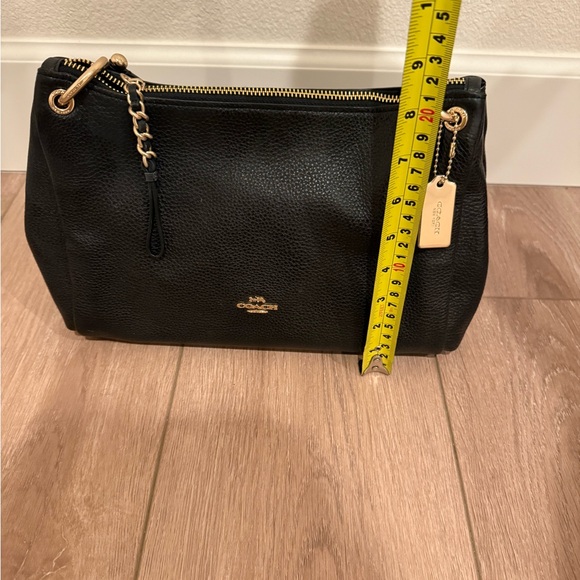 SMALL MIA SHOULDER BAG (COACH F73196)
BLACK/GOLD
COACH STYLE # F73196 - Picture 11 of 12
